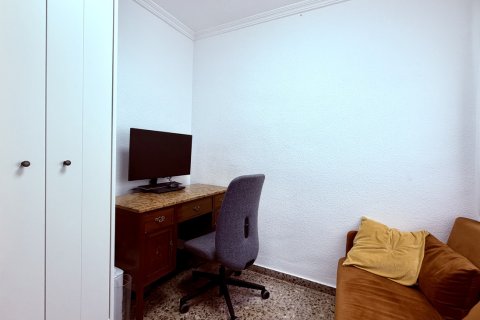 Apartment à vendre à Alicante, Espagne, 3 chambres,  No. 195429 - photo 29