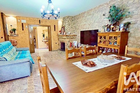 House zum Verkauf in Cox, Alicante, Spanien 4 Schlafzimmer, Nr. 196626 - Foto 5