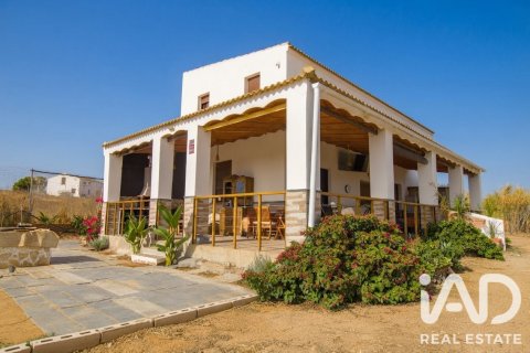 House à Lepe, Huelva, Espagne 5 chambres, 164 m2 No. 196628