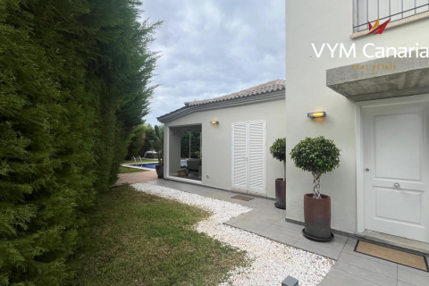 Villa for sale in Fanabe, Tenerife, Spain 4 bedrooms, 202 sq.m. No. 167360 - photo 3