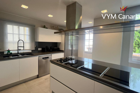 Villa for sale in Fanabe, Tenerife, Spain 4 bedrooms, 202 sq.m. No. 167360 - photo 11