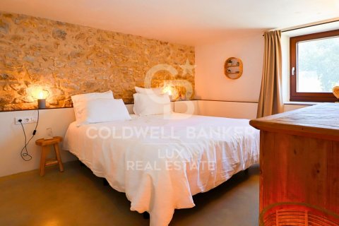 House for sale in Girona, Spain 12 bedrooms, 1152 sq.m. No. 160187 - photo 18