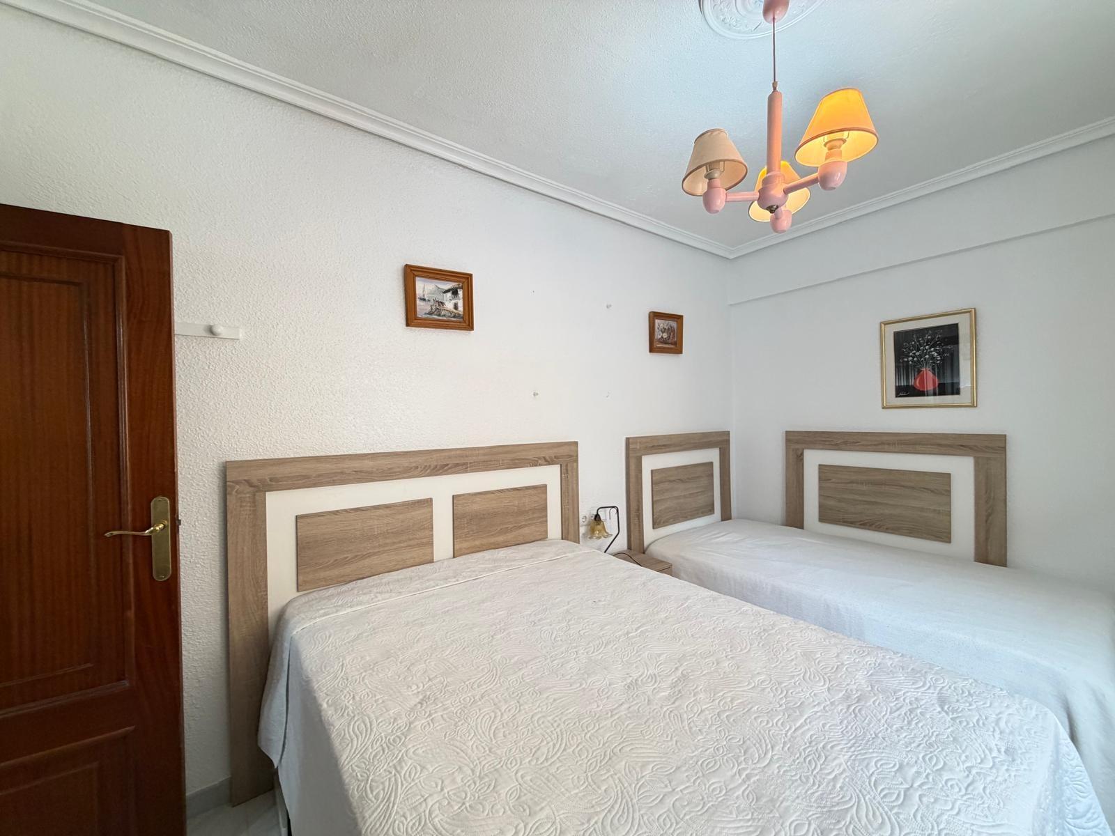 Apartment in Torrevieja, Alicante, Spain 3 bedrooms, 81 sq.m. No. 183090