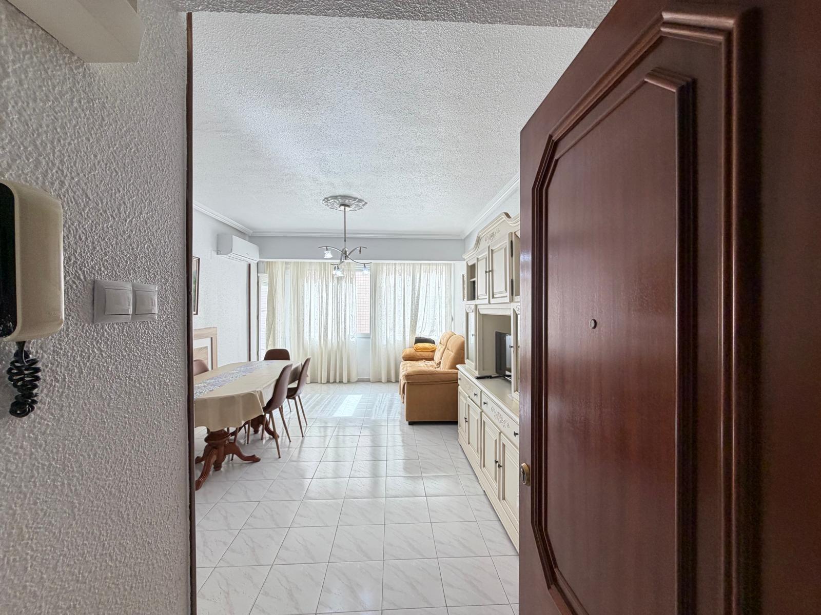 Apartment in Torrevieja, Alicante, Spain 3 bedrooms, 81 sq.m. No. 183090