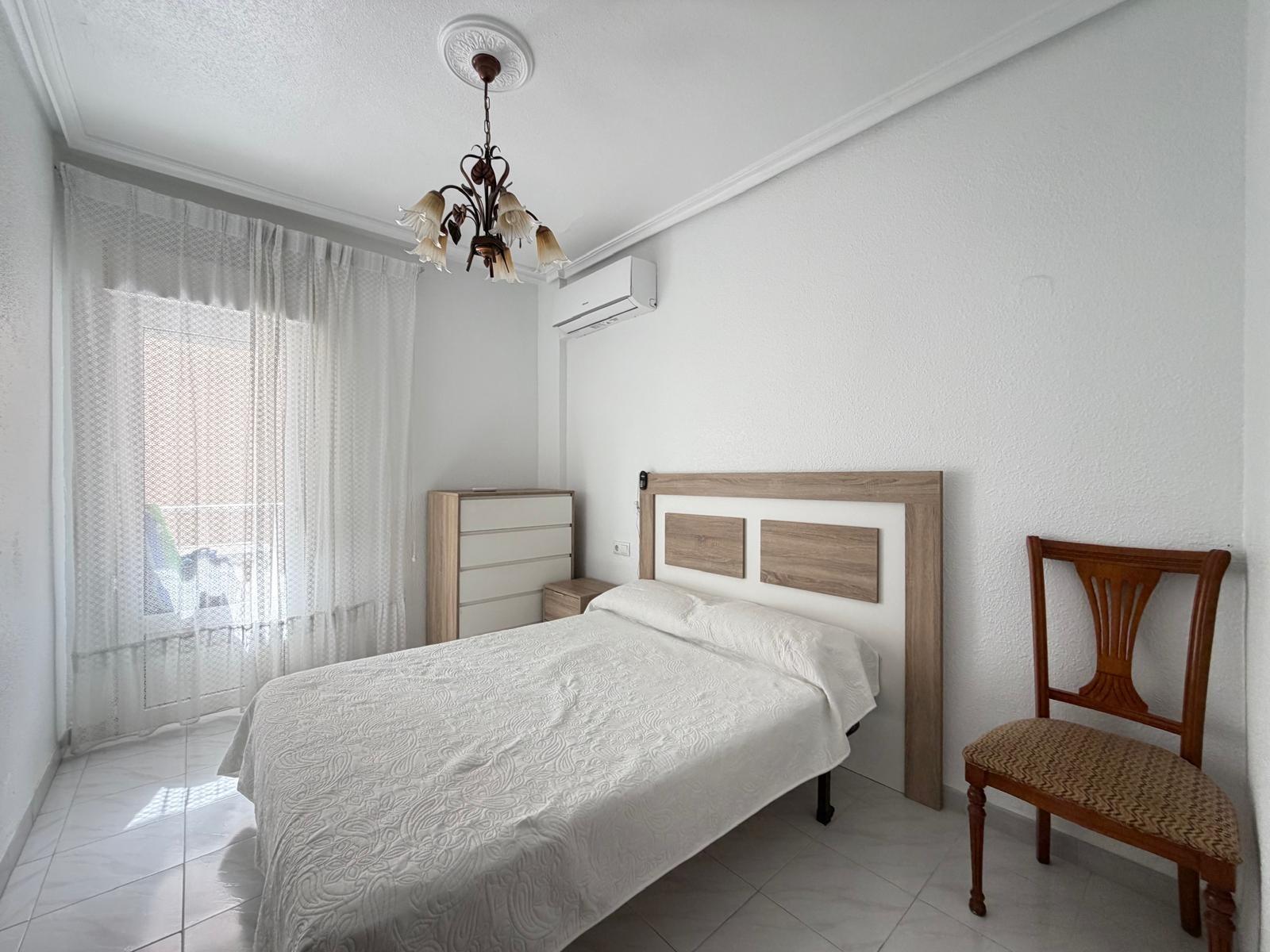 Apartment in Torrevieja, Alicante, Spain 3 bedrooms, 81 sq.m. No. 183090