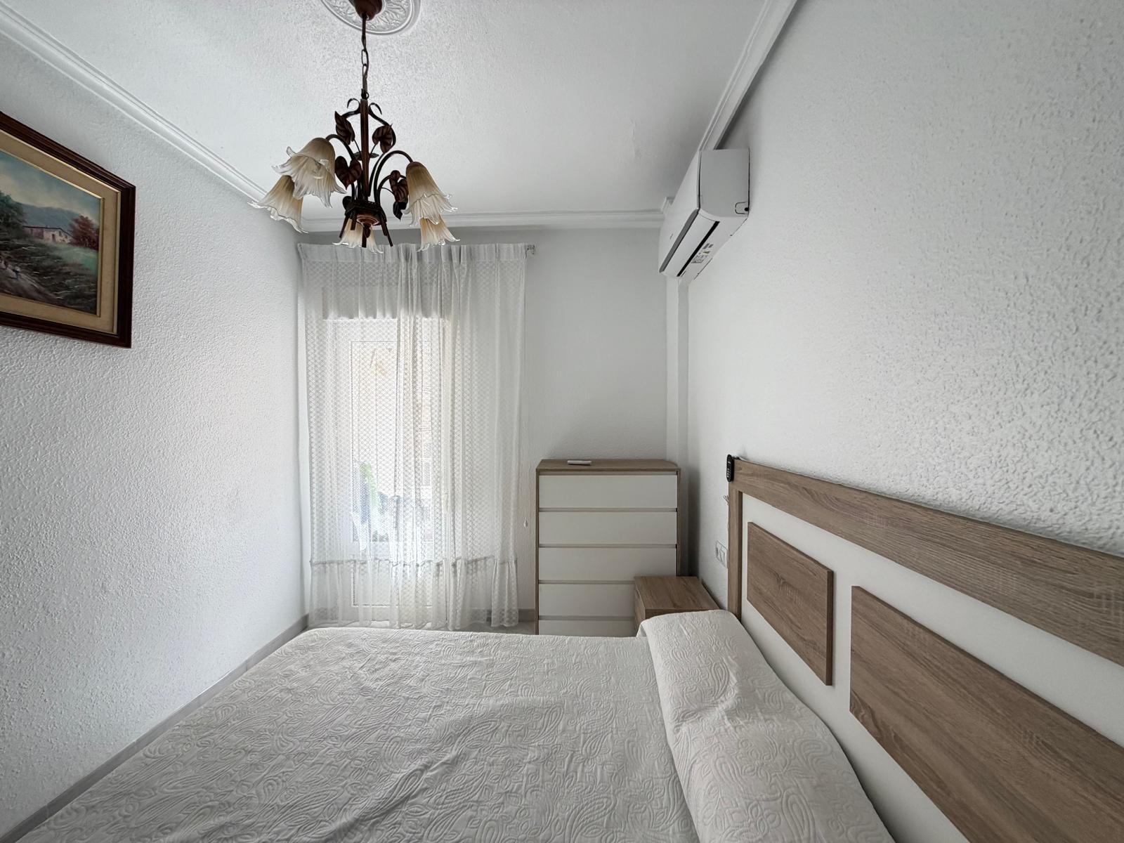 Apartment in Torrevieja, Alicante, Spain 3 bedrooms, 81 sq.m. No. 183090