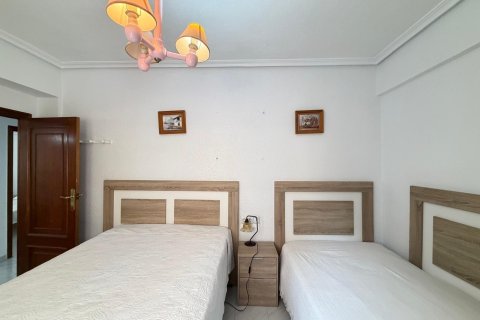 Appartamento in vendita a Torrevieja, Alicante, Spagna 3 camere da letto, 81 mq. N° 183090 - foto 30