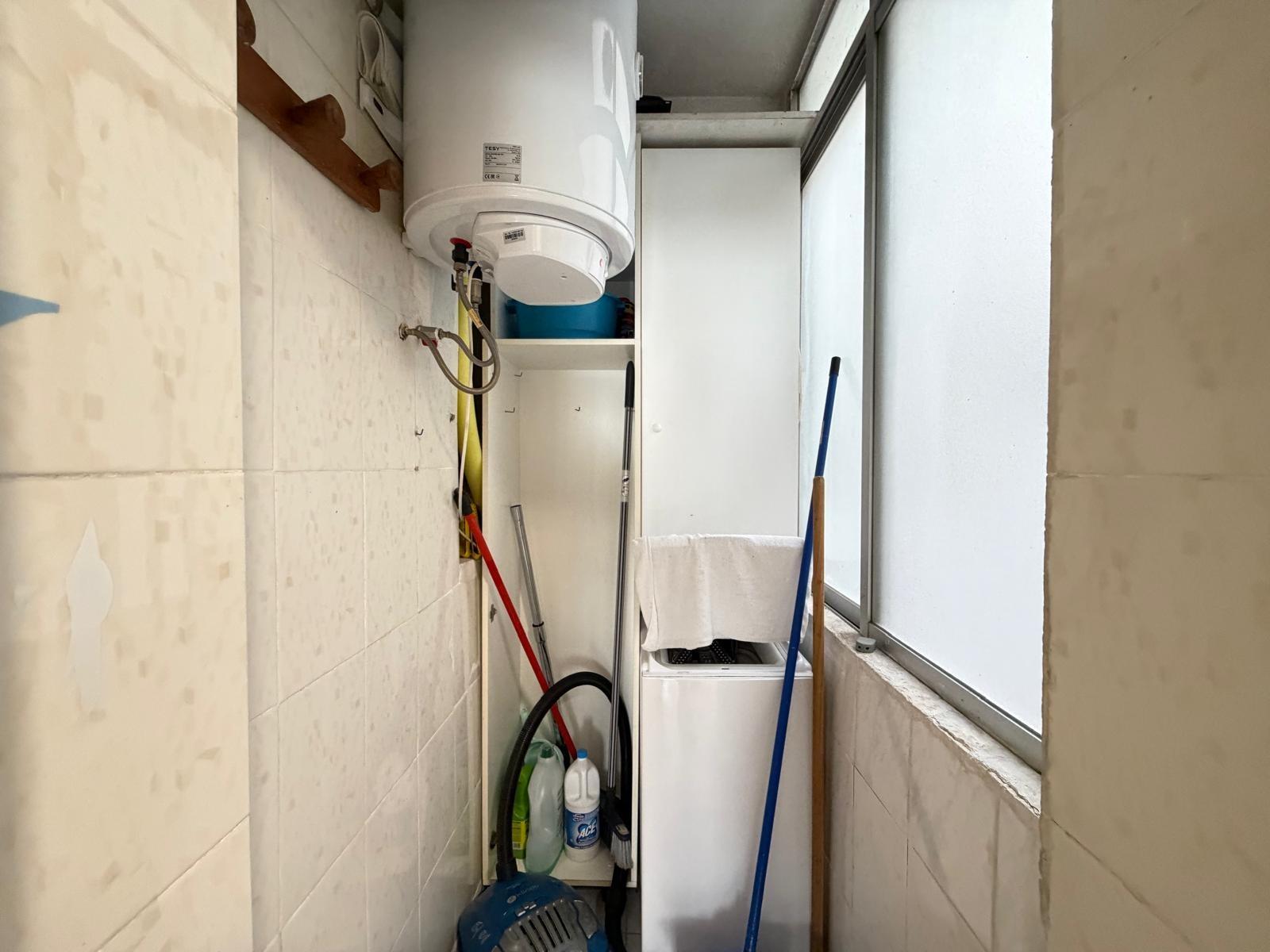 Apartment in Torrevieja, Alicante, Spain 3 bedrooms, 81 sq.m. No. 183090