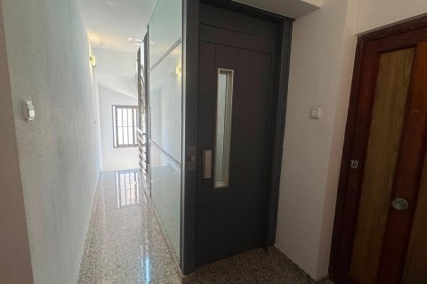Dzīvoklis pārdošanā Tavernes de la Valldigna, Valencia, Spānijā 1 istaba, 75 m2 Nr. 183089 - attēls 10