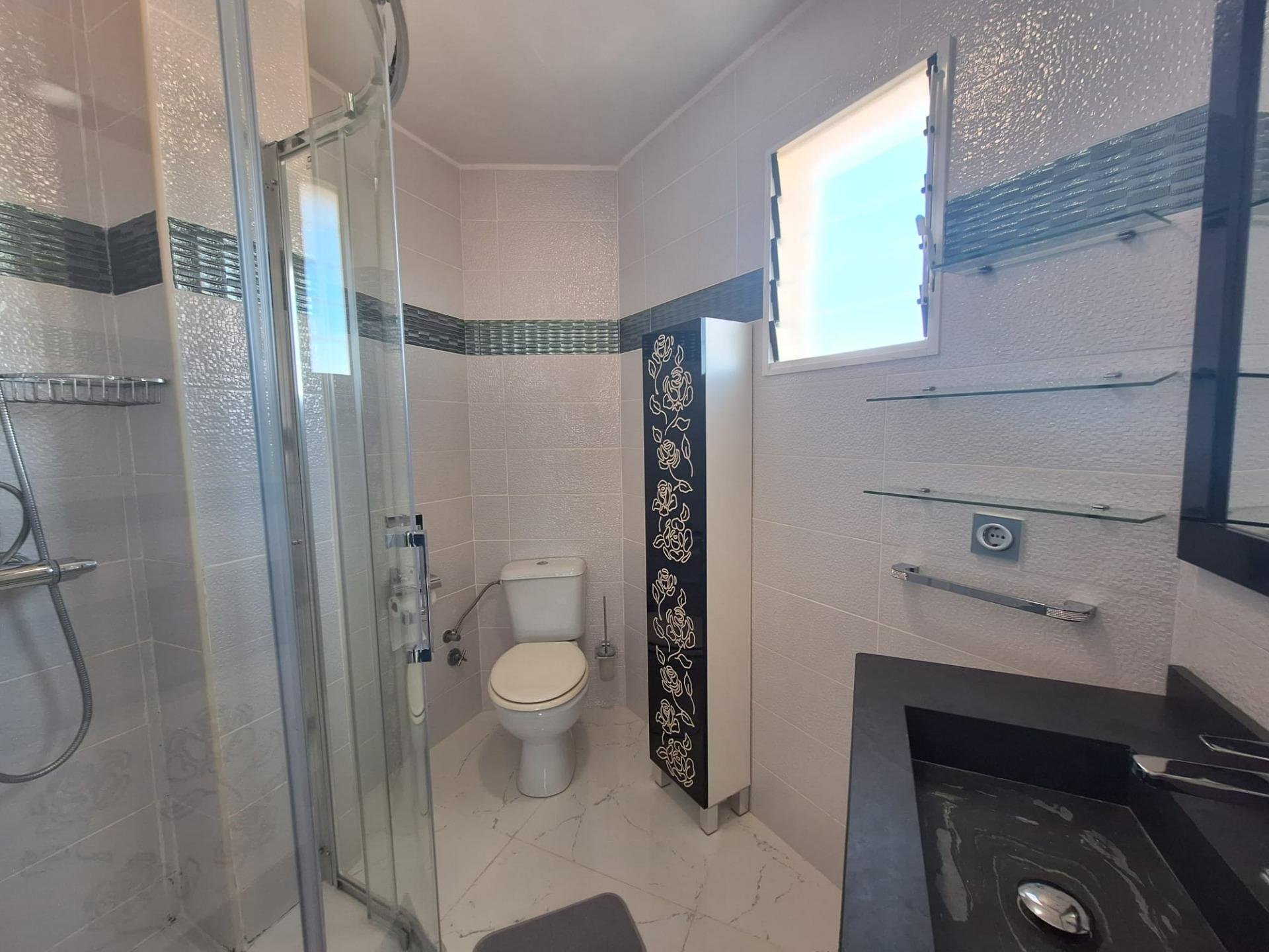 Apartment à Torrevieja, Alicante, Espagne 33 m2 No. 182938