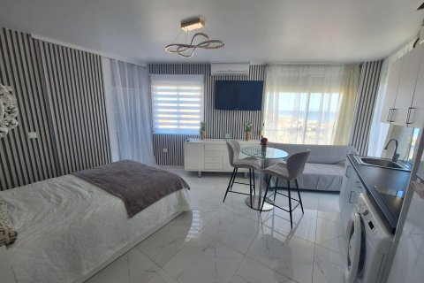Apartamento en venta en Torrevieja, Alicante, España 33 m2 No. 182938 - foto 7