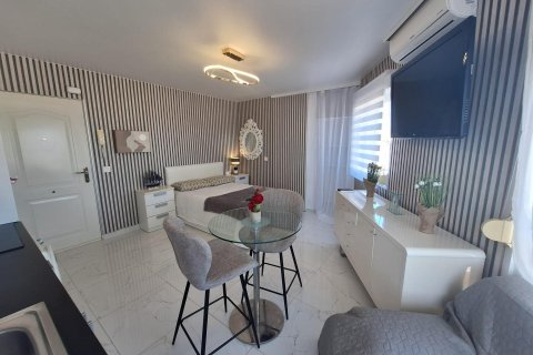 Apartamento en venta en Torrevieja, Alicante, España 33 m2 No. 182938 - foto 6