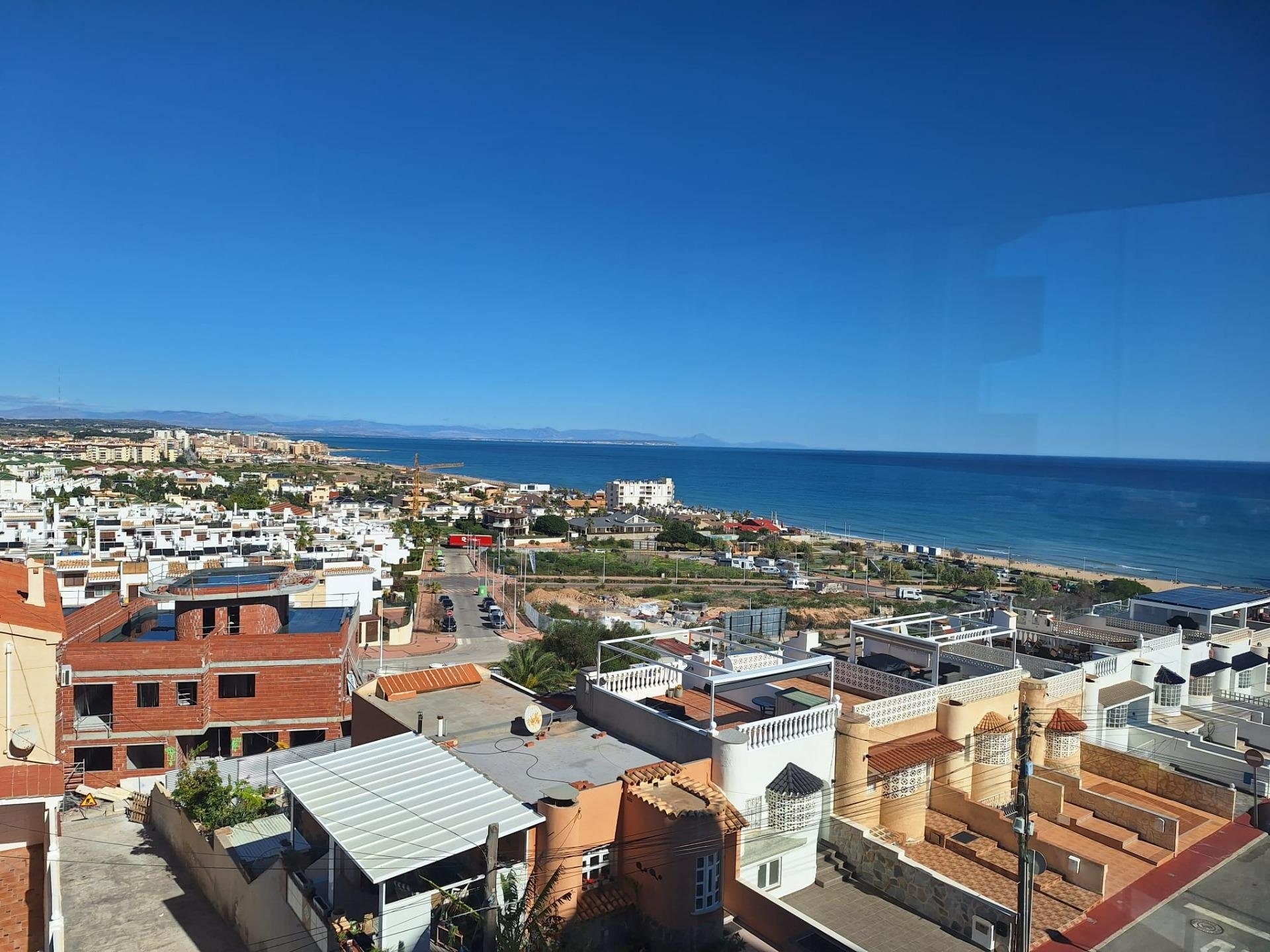Apartment à Torrevieja, Alicante, Espagne 33 m2 No. 182938