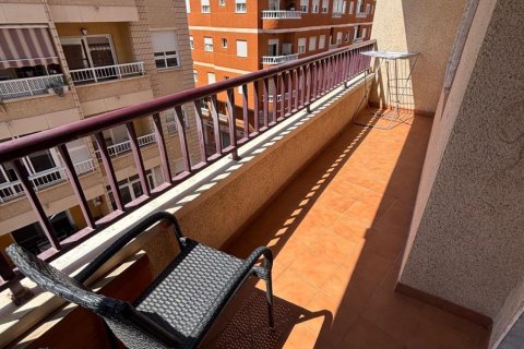 Dzīvoklis pārdošanā Torrevieja, Alicante, Spānijā 2 istabas, 77 m2 Nr. 183034 - attēls 1