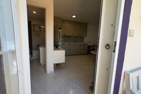 Bungalow w Torrevieja, Alicante, Hiszpania 1 sypialnia, 37 mkw. nr 182972 – zdjęcie 7