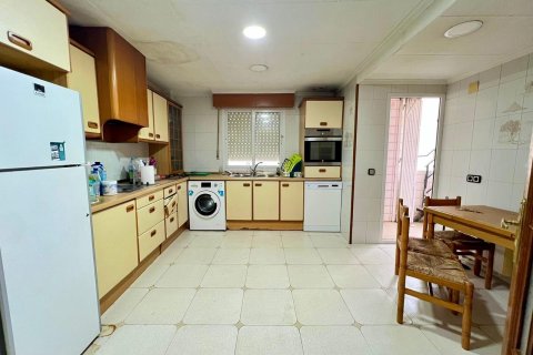 Wohnung zum Verkauf in Torrevieja, Alicante, Spanien 4 Schlafzimmer, 112 m2 Nr. 182971 - Foto 3