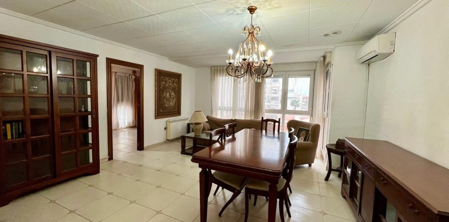 Wohnung in Torrevieja, Alicante, Spanien 4 Schlafzimmer, 112 m2 Nr. 182971