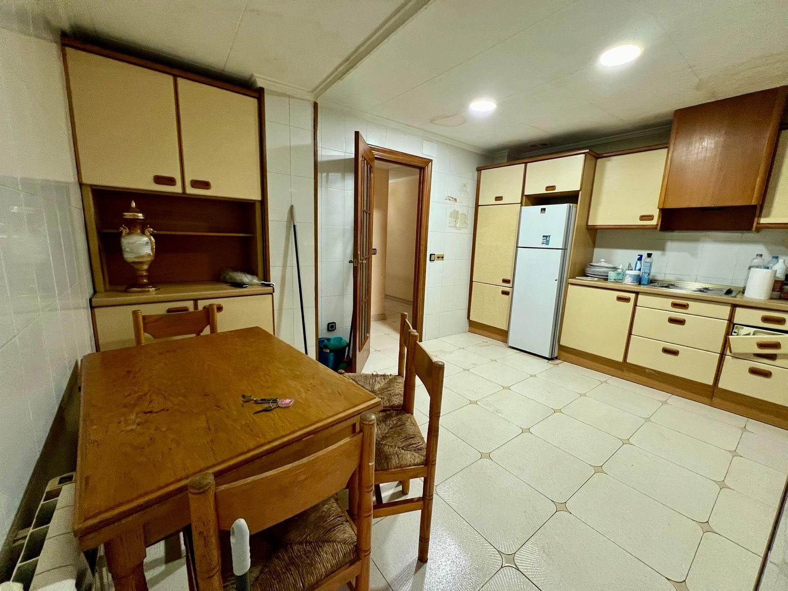 Apartment in Torrevieja, Alicante, Spain 4 bedrooms, 112 sq.m. No. 182971