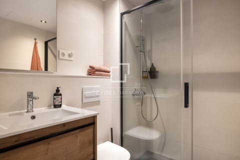 Продажа квартиры в Барселона, Испания 3 спальни, 112м2 №192673 - фото 24