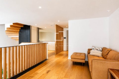 Villa zum Verkauf in Barcelona, Spanien 6 Schlafzimmer, 339 m2 Nr. 192674 - Foto 27