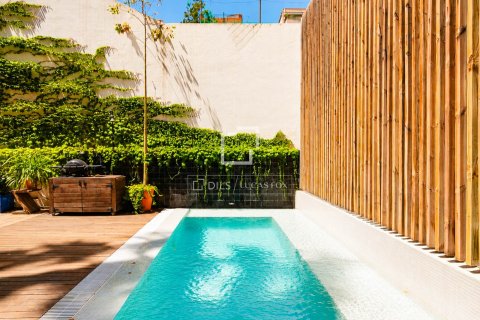 Villa zum Verkauf in Barcelona, Spanien 6 Schlafzimmer, 339 m2 Nr. 192674 - Foto 11