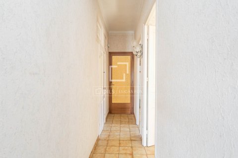 Apartamento en venta en Barcelona, España 4 dormitorios, 81 m2 No. 192678 - foto 3