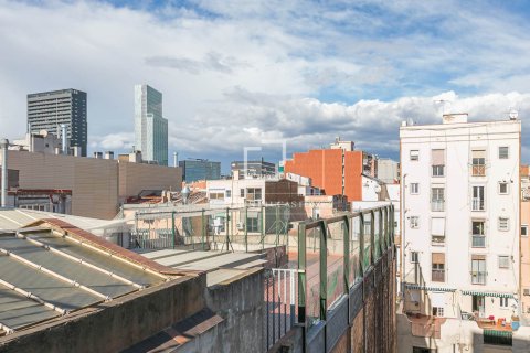 Apartamento en venta en Barcelona, España 4 dormitorios, 81 m2 No. 192678 - foto 6