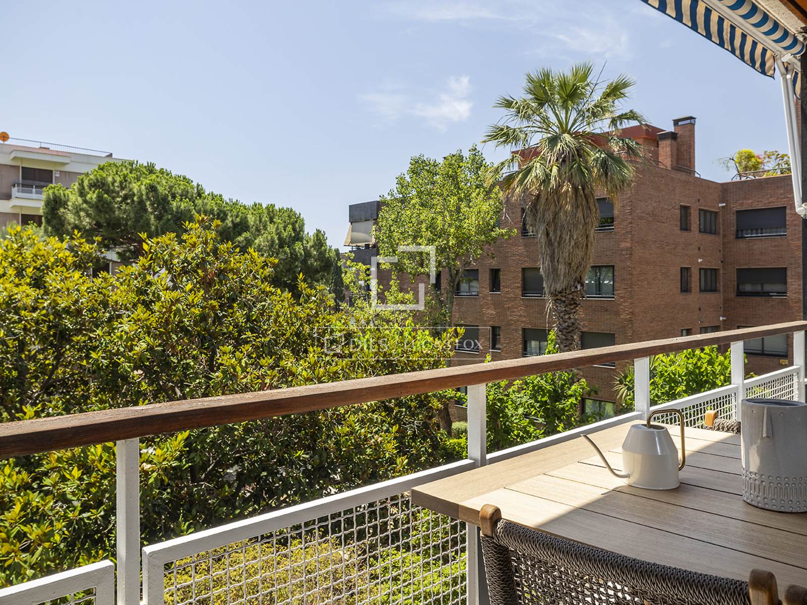 Huoneisto Barcelona, Espanja 6 makuuhuonetta, 201 m2 No. 192675