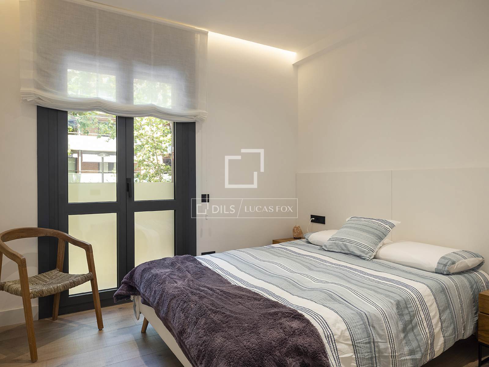 Huoneisto Barcelona, Espanja 6 makuuhuonetta, 201 m2 No. 192675
