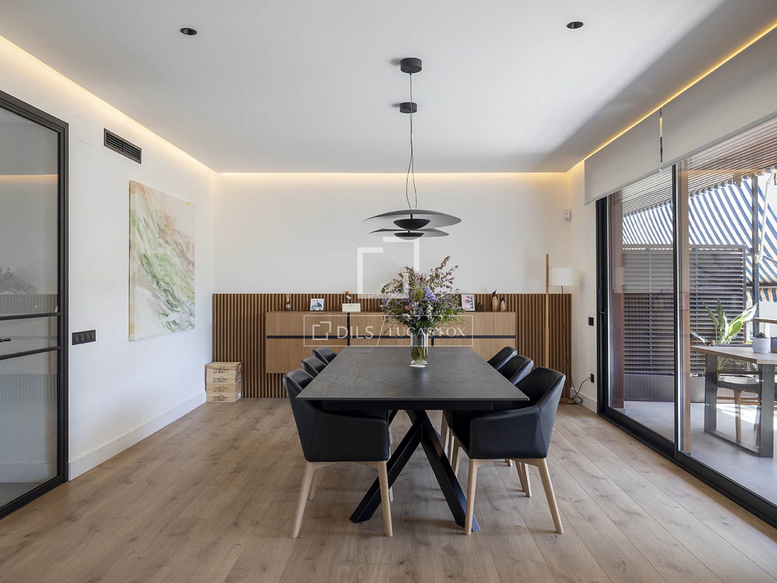 Huoneisto Barcelona, Espanja 6 makuuhuonetta, 201 m2 No. 192675