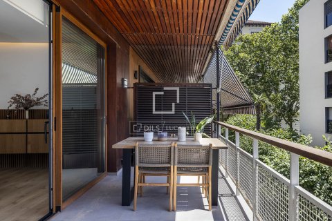 Apartment for sale in Barcelona, Spain 6 bedrooms, 201 sq.m. No. 192675 - photo 7