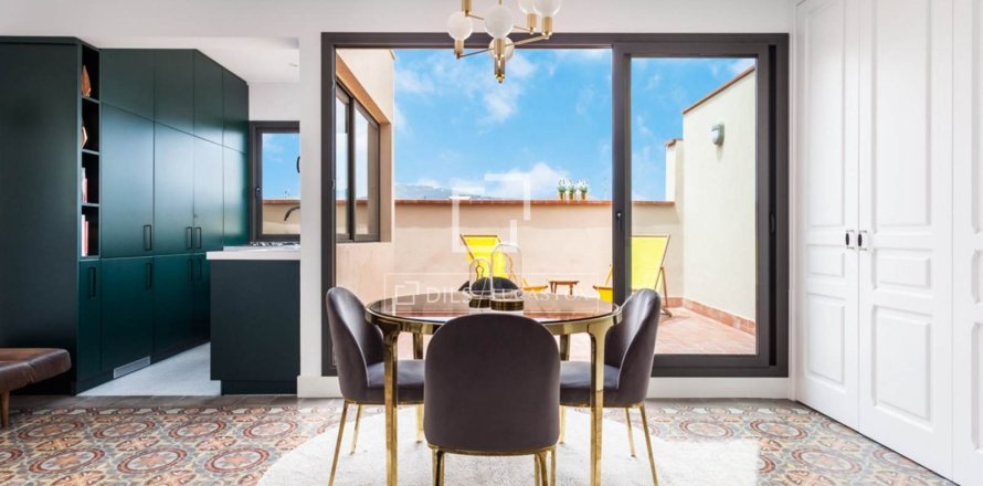 Kattohuoneisto Barcelona, Espanja 1 makuuhuone, 52 m2 No. 192679