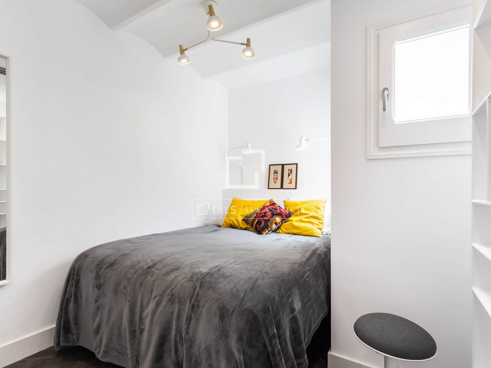 Ático en Barcelona, España 1 dormitorio, 52 m2 No. 192679