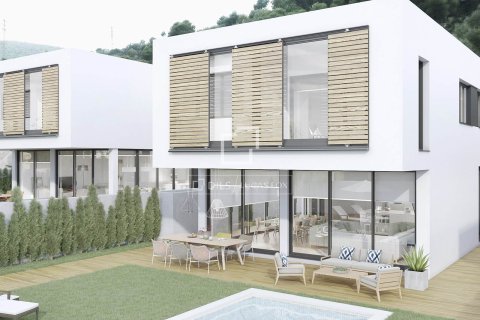 Villa till salu i Castelldefels, Barcelona, Spanien 4 sovrum, 262 kvm. Nr. 192677 - foto 7