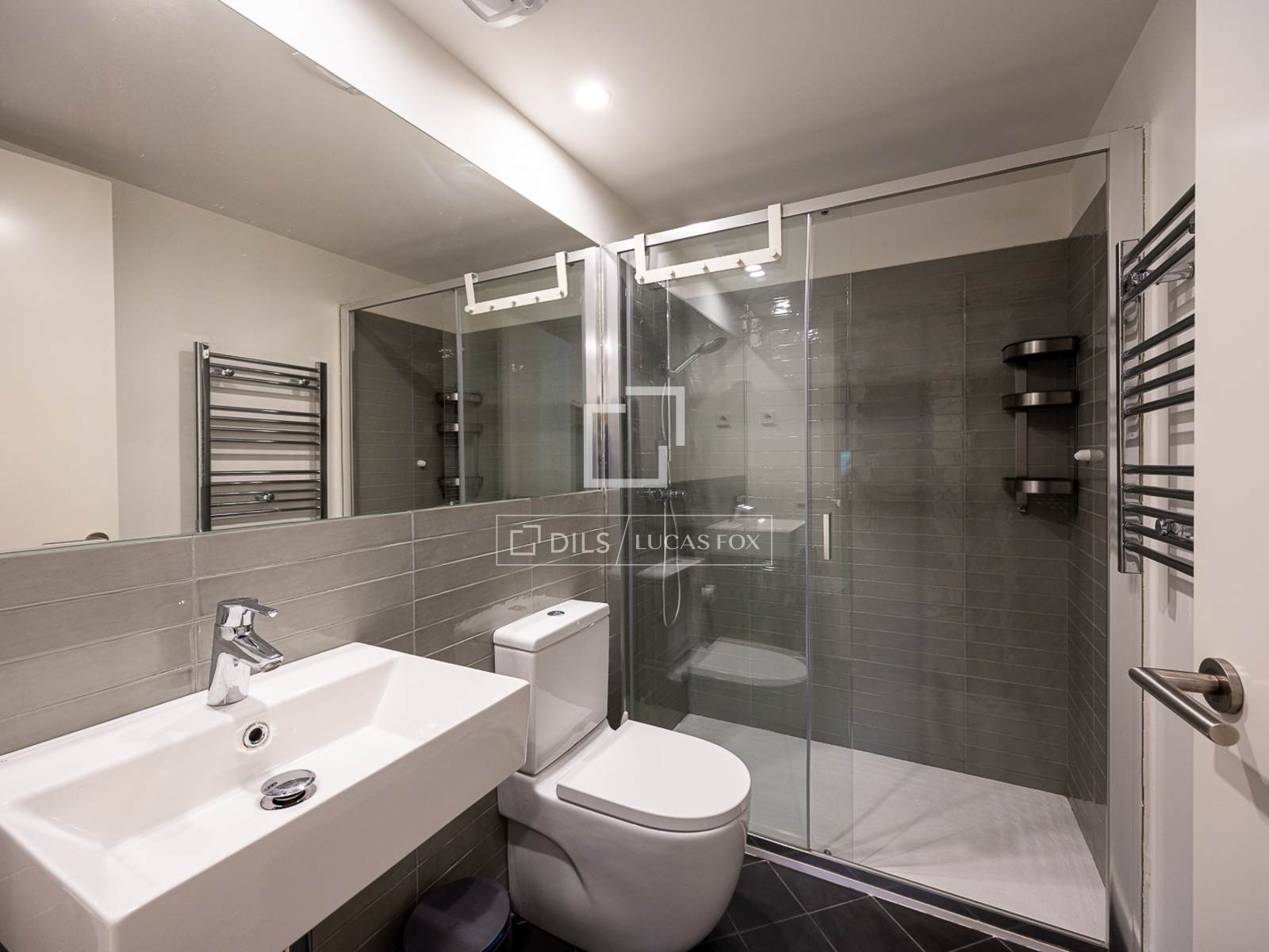 Huoneisto Barcelona, Espanja 2 makuuhuonetta, 73 m2 No. 192676