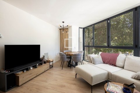 Apartamento en venta en Barcelona, España 2 dormitorios, 73 m2 No. 192676 - foto 3