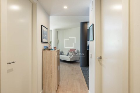 Apartamento en venta en Barcelona, España 2 dormitorios, 73 m2 No. 192676 - foto 7