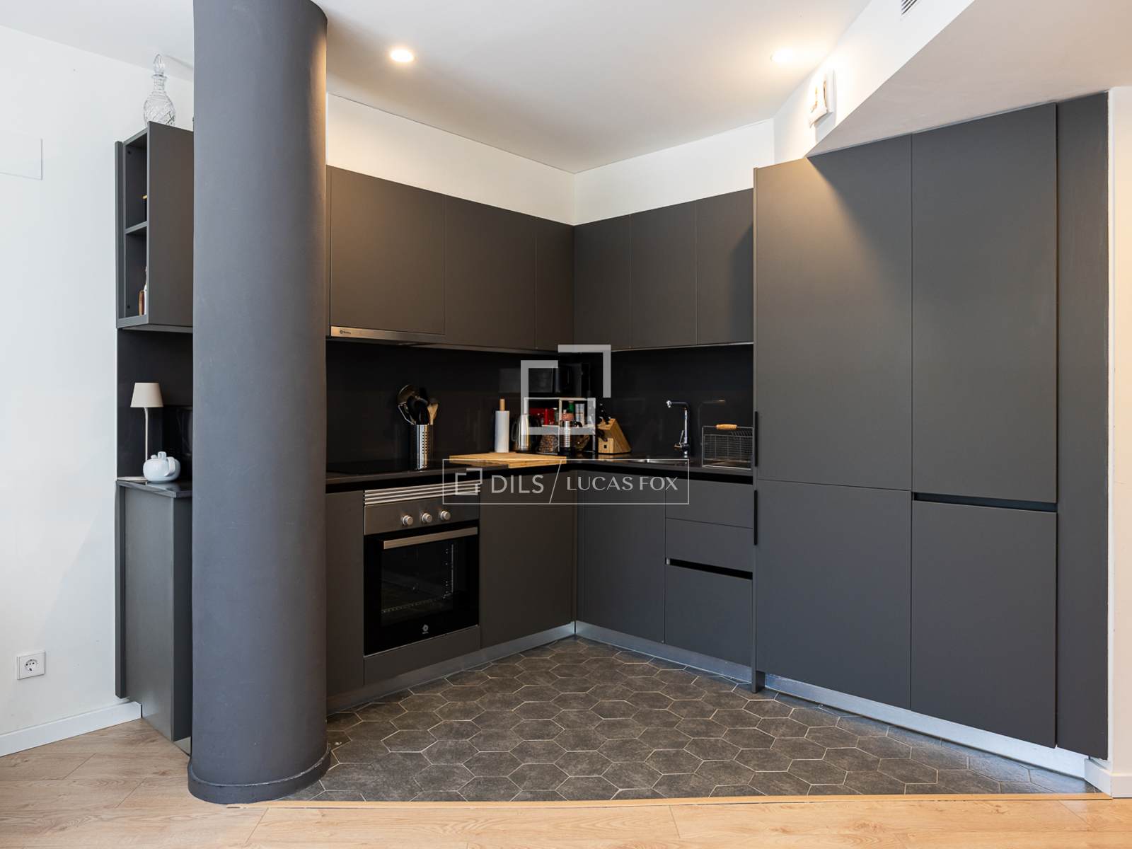 Huoneisto Barcelona, Espanja 2 makuuhuonetta, 73 m2 No. 192676