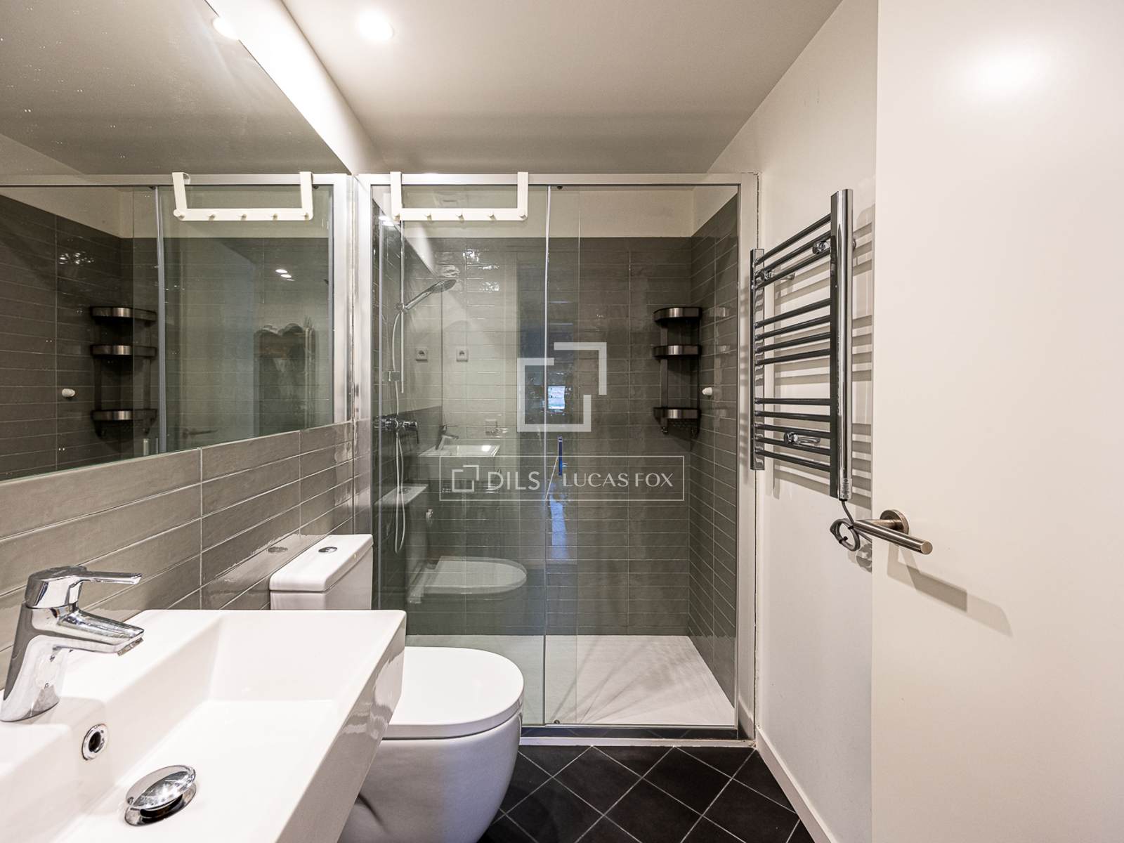 Huoneisto Barcelona, Espanja 2 makuuhuonetta, 73 m2 No. 192676