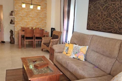 Apartamento en venta Villajoyosa, Alicante, España 4 dormitorios, 98 m2 No. 139780 - foto 1
