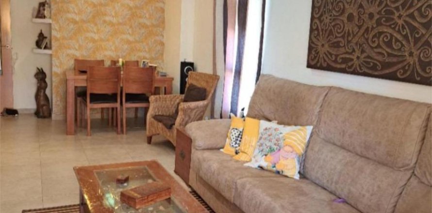 Apartamento Villajoyosa, Alicante, España 4 dormitorios, 98 m2 No. 139780