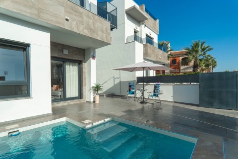 Продажа виллы Торревьеха, Аликанте, Испания 3 спальни, 116м2 №139785 - фото 2