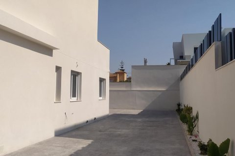 Villa zum Verkauf Torrevieja, Alicante, Spanien 3 Schlafzimmer,  Nr. 139782 - Foto 8