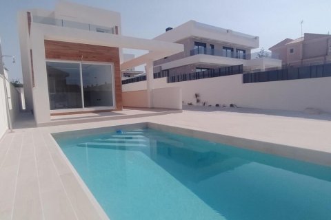 Villa zum Verkauf Torrevieja, Alicante, Spanien 3 Schlafzimmer,  Nr. 139782 - Foto 2