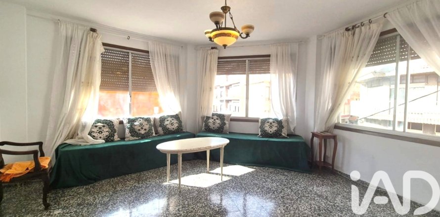 Apartment à Oliva, Valencia, Espagne 3 chambres, 137 m2 No. 185652