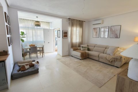 Продажа квартиры в Аликанте, Испания 2 спальни, 115м2 №166009 - фото 16