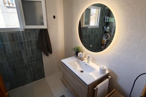 Продажа квартиры в Аликанте, Испания 2 спальни, 115м2 №166009 - фото 22