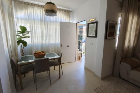 Продажа квартиры в Аликанте, Испания 2 спальни, 115м2 №166009 - фото 14