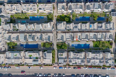 Apartment for sale in Torrevieja, Alicante, Spain 2 bedrooms, 70 sq.m. No. 143811 - photo 16