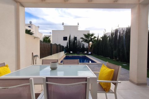 Villa en alquiler Cala Pi, Mallorca, España 3 dormitorios, 161 m2 No. 112031 - foto 1